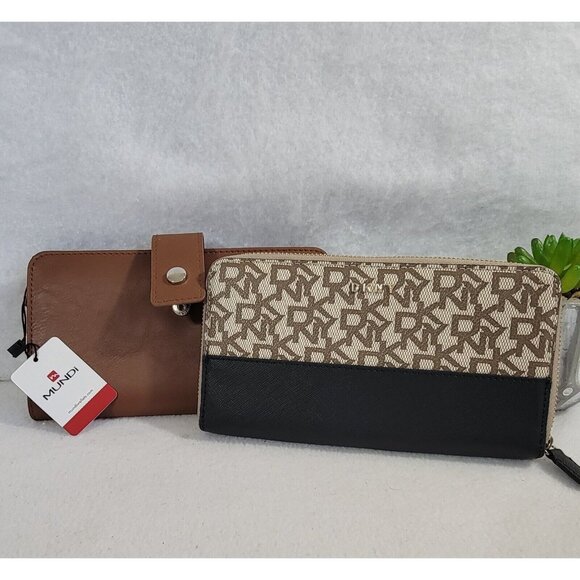 Lot Of 2 Women's Wallet DKNY Beige Logo Print Mundi Brown Leather Card Slots - Picture 1 of 10